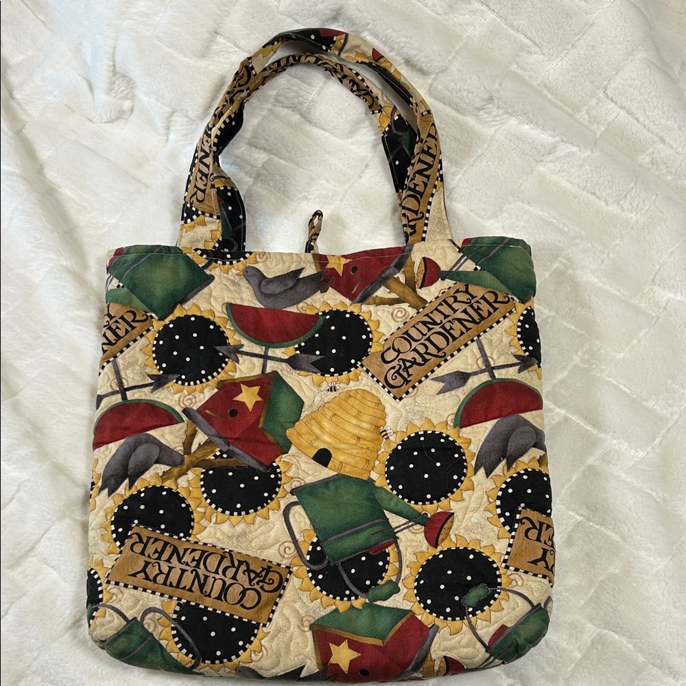 Country Gardener Quilted Tote Bag with inside button pocket